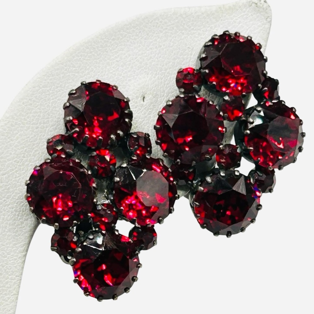 Vintage Austria Red Rhinestone Clip Earrings